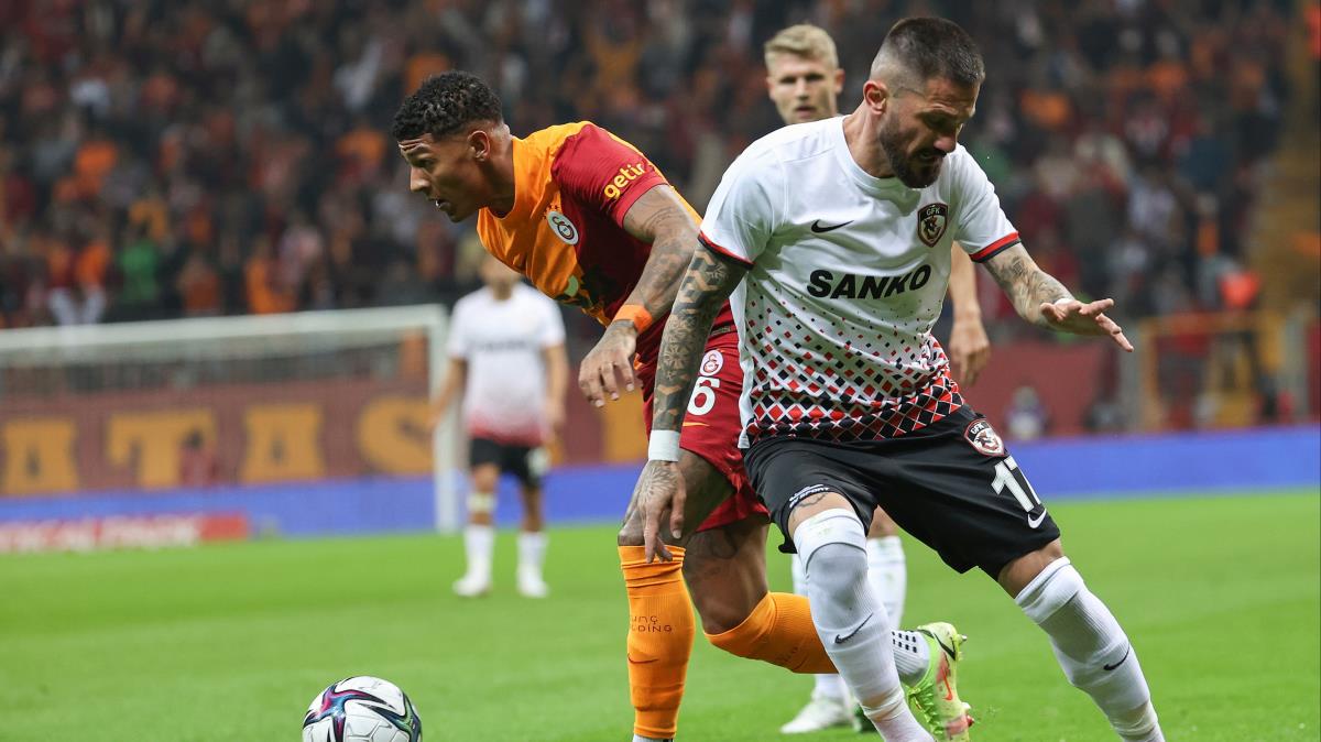 Van Aanholt: stediimiz galibiyeti aldk