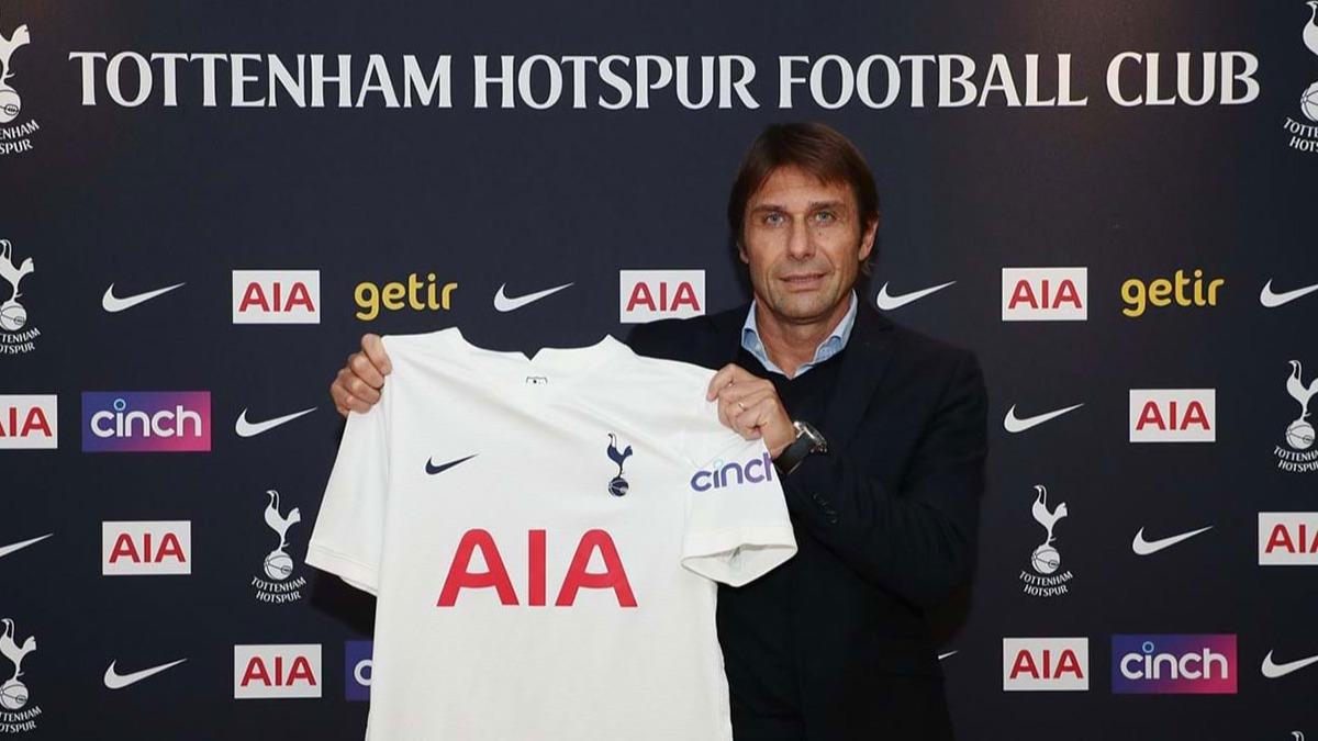Tottenham Antonio Conte'yi resmen aklad
