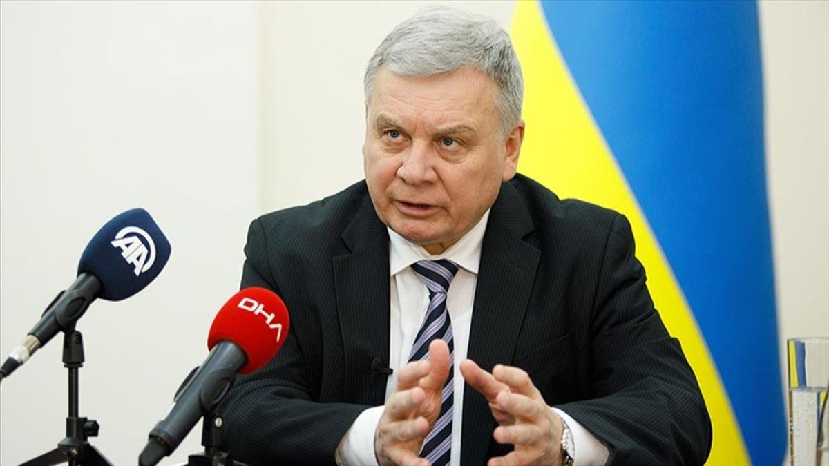 Ukrayna Savunma Bakan istifa etti