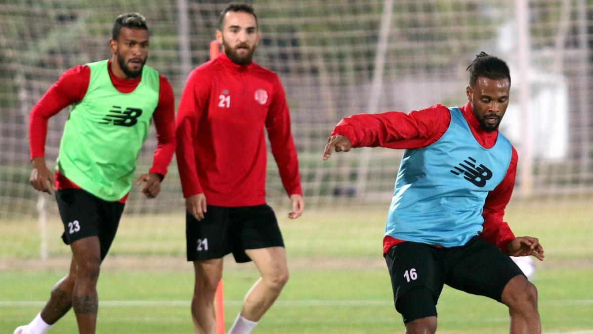 Antalyaspor'da Altay ma mesaisi sryor