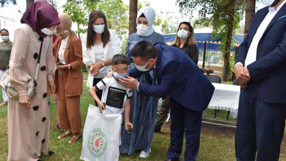 Balar Belediyesi bedenleri giydirdi, yrekleri stt