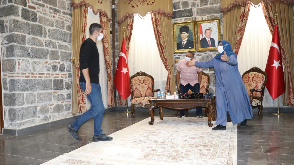 Bir aile daha evladna kavutu