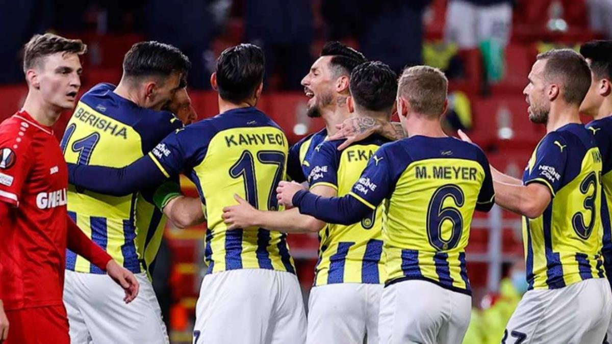 Fenerbahe'de rfan Can ve Mert Hakan yldzlat