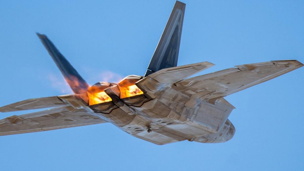 ABD'nin kimseye satmad sava ua! F-22 iin 10 milyar dolarlk szleme