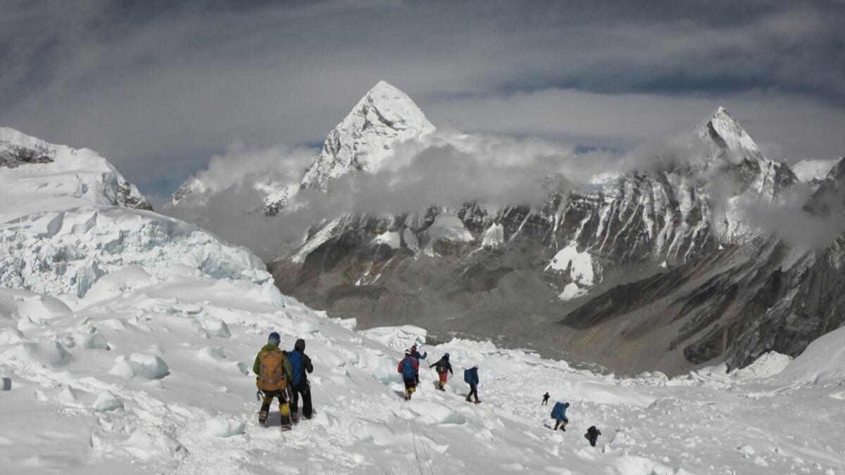 Everest'e trmanan 3 dac kayboldu! Olay yerinde cesetler bulundu