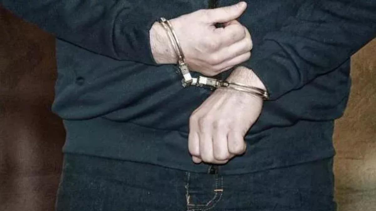Bulgaristan'a uyuturucu gtrrken gzaltna alnan 2 pheli tutukland