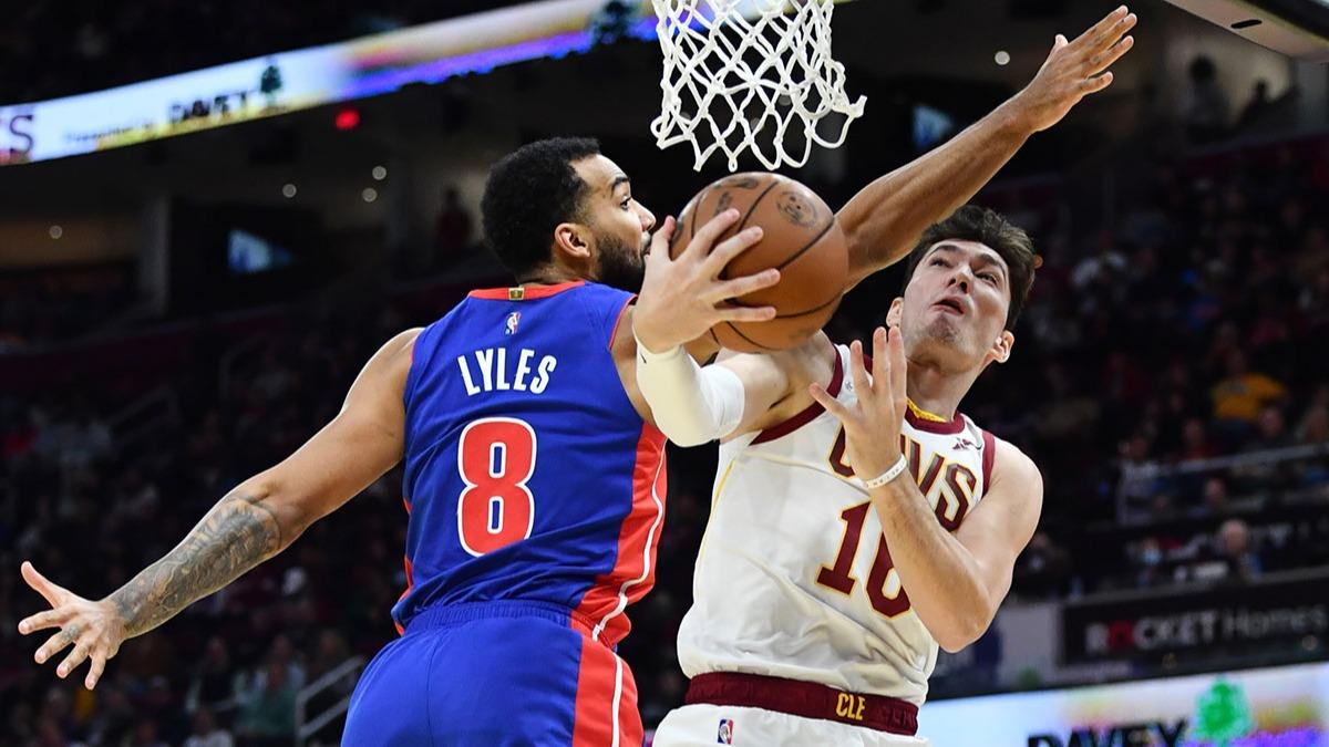 Cedi Osman'dan Detroit Pistons'a 17 say