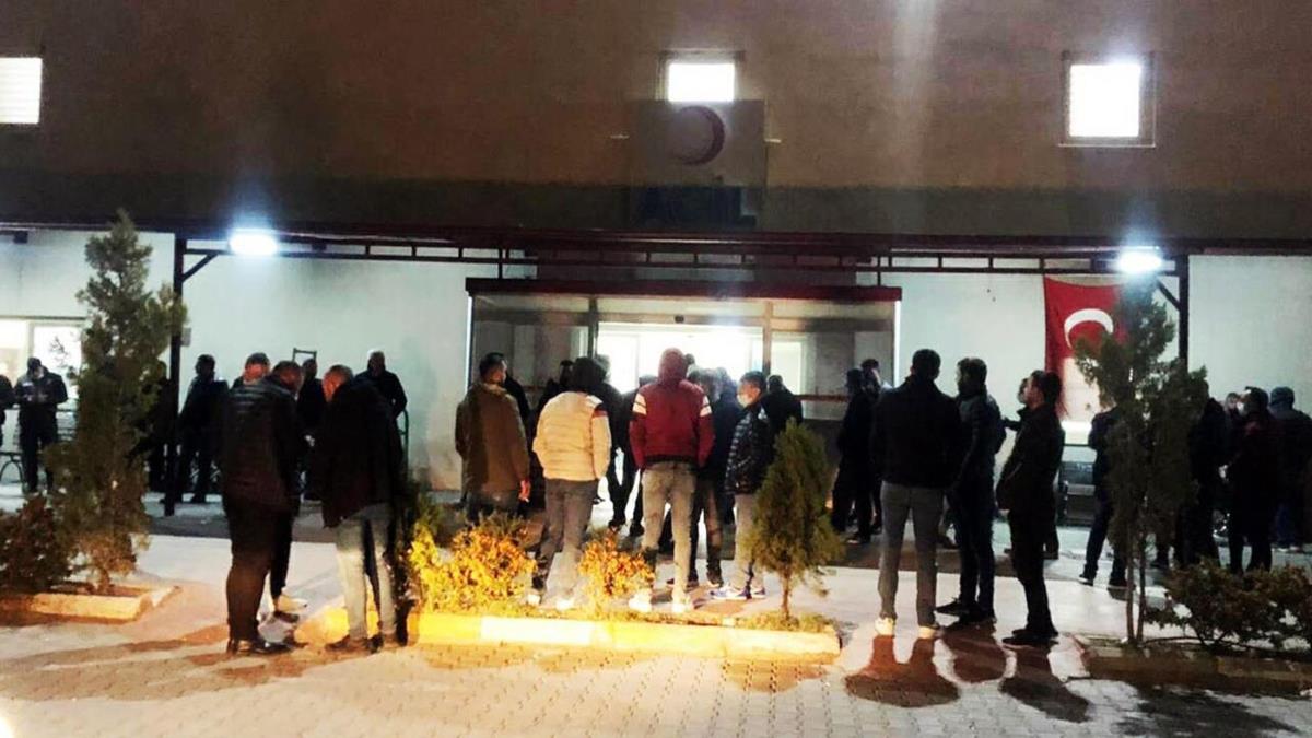 Dnde 'yan baktn' kavgas kanl bitti