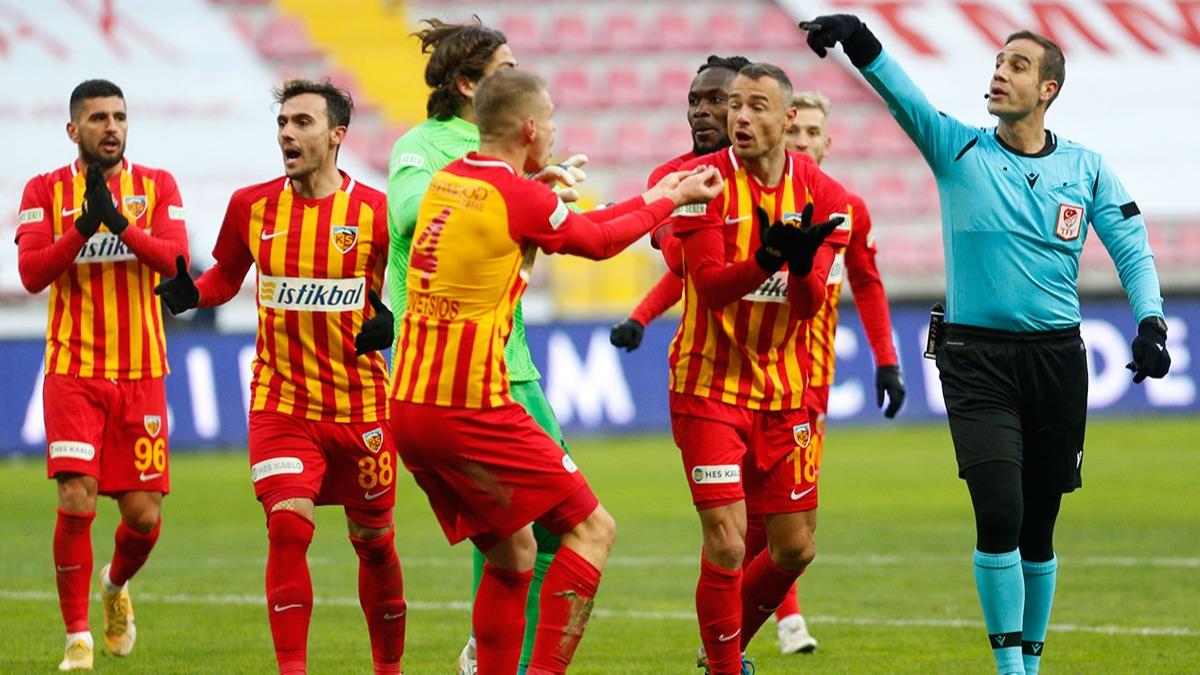 Serkan Tokat hakemlii brakt