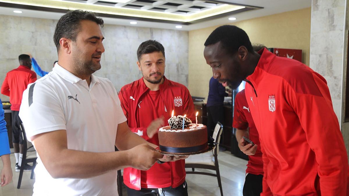 Samba Camara'ya doum gn srprizi
