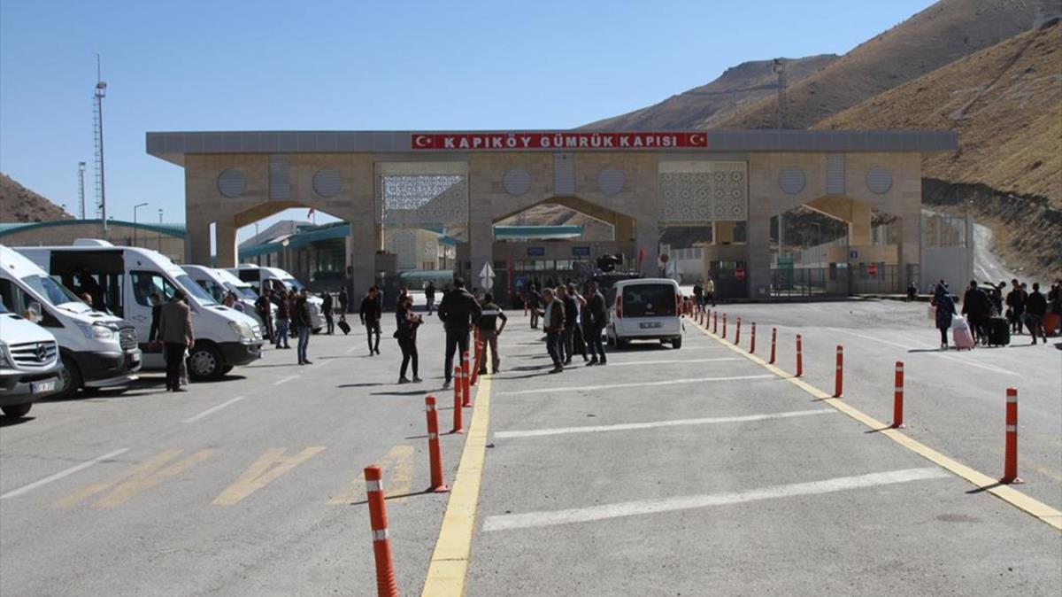 Kapky Snr Kaps'nda ranl turist hareketlilii sryor