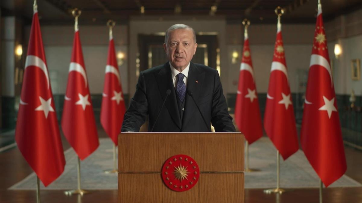 Cumhurbakan Erdoan: Terr rgt DEA' hezimete uratan tek lkeyiz