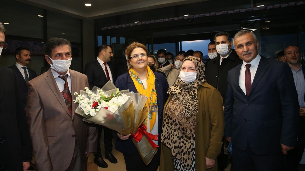 Aile ve Sosyal Hizmetler Bakan Yank, Tokat'ta ziyaretlerde bulundu 