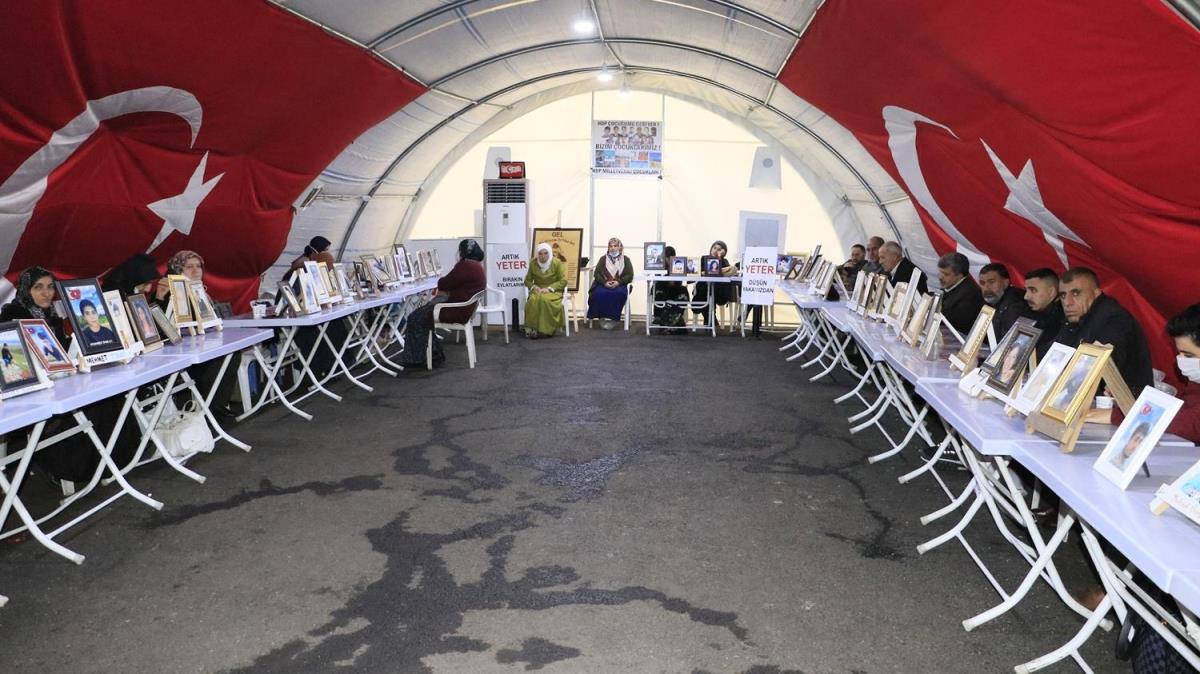Diyarbakr'daki ailelerden Kaml'ya destek: Korkmasnlar, kazanacaklar