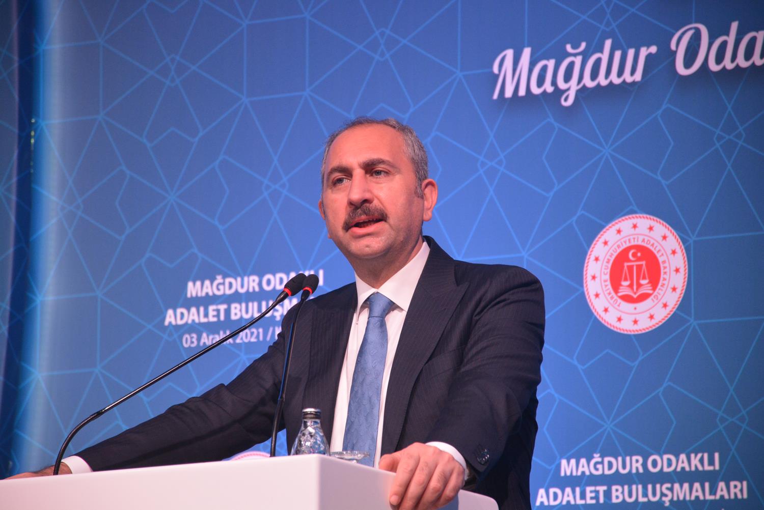 Bakan G�l: 84 milyonun karde�li�ini s�rd�rece�iz