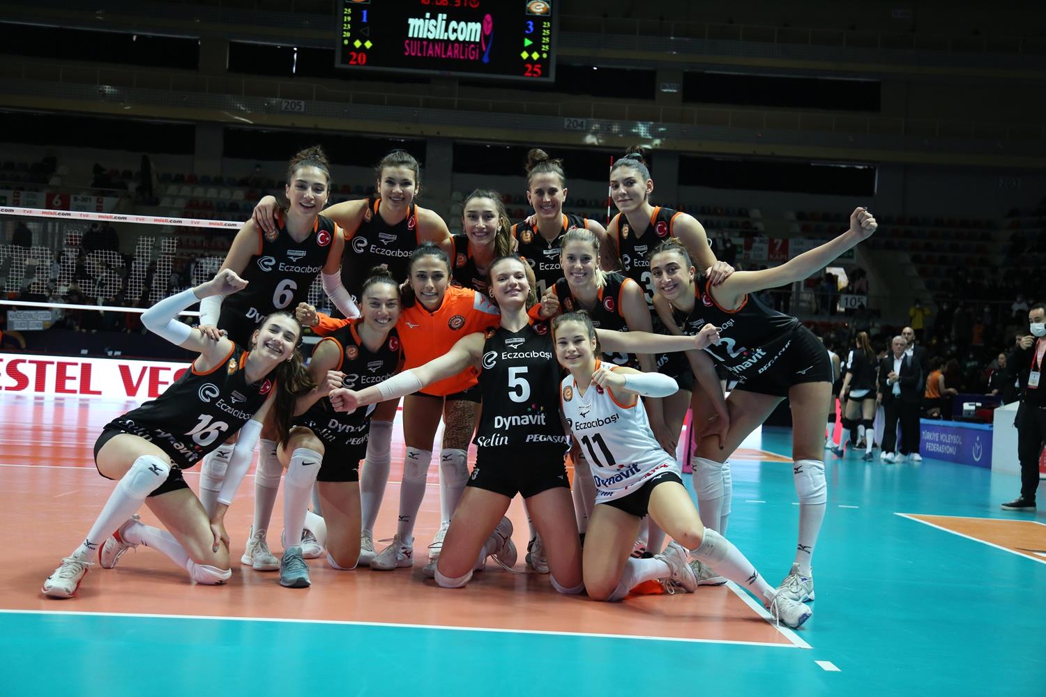 Eczac�ba��, deplasmanda rahat kazand�