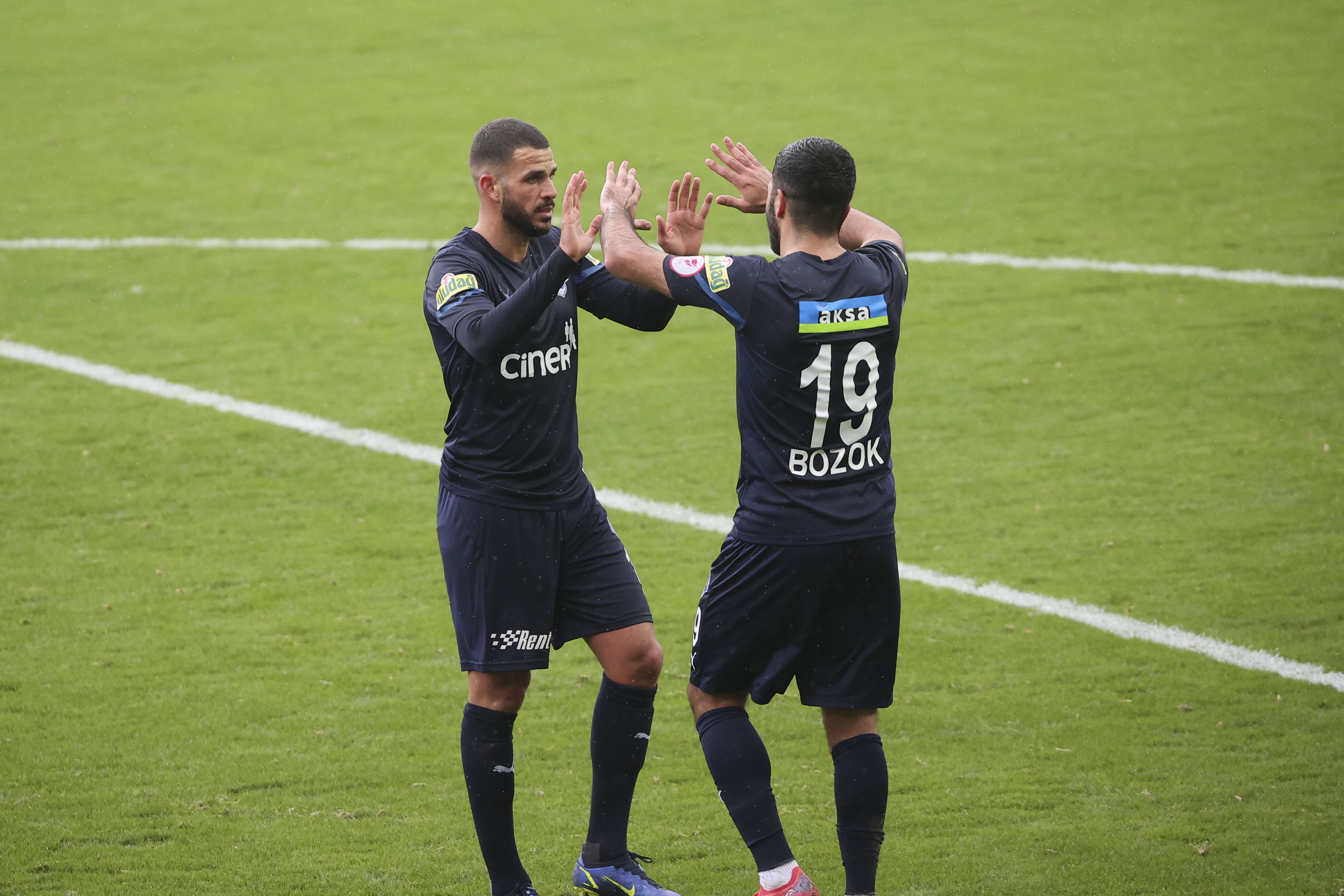 Umut Bozok: Be�ikta�'tan maalesef 1 puan alabildik