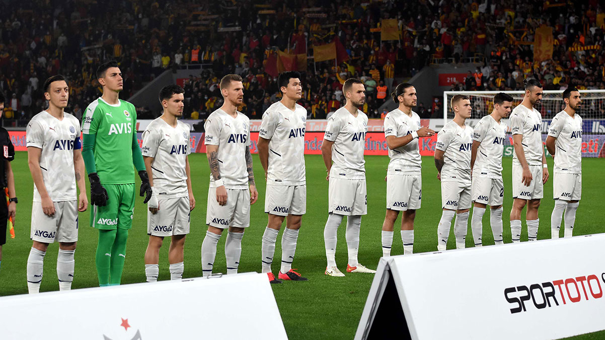 Fenerbah�e'de iki imza birden! 5'er y�ll�k...