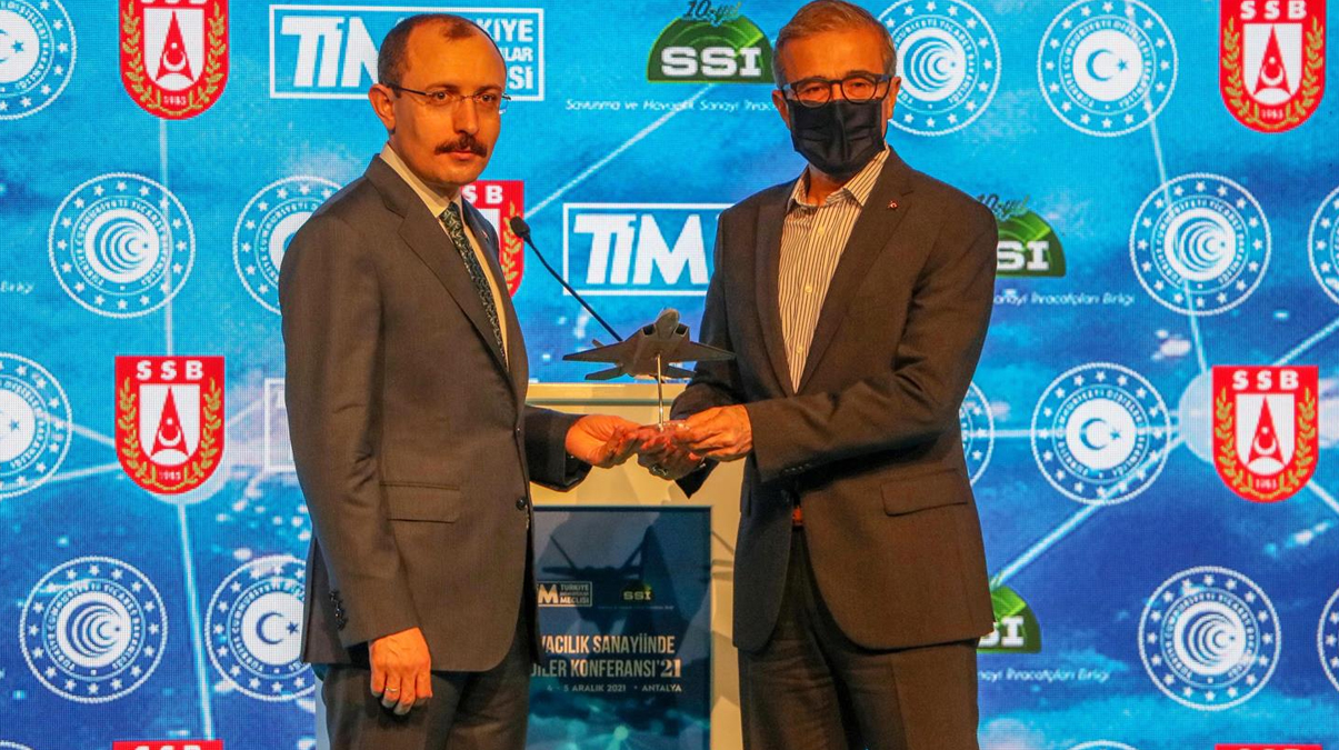 'T�rkiye'ye ambargolar uygulan�yor' dedi ve hedefi a��klad�: 10 milyar dolar...