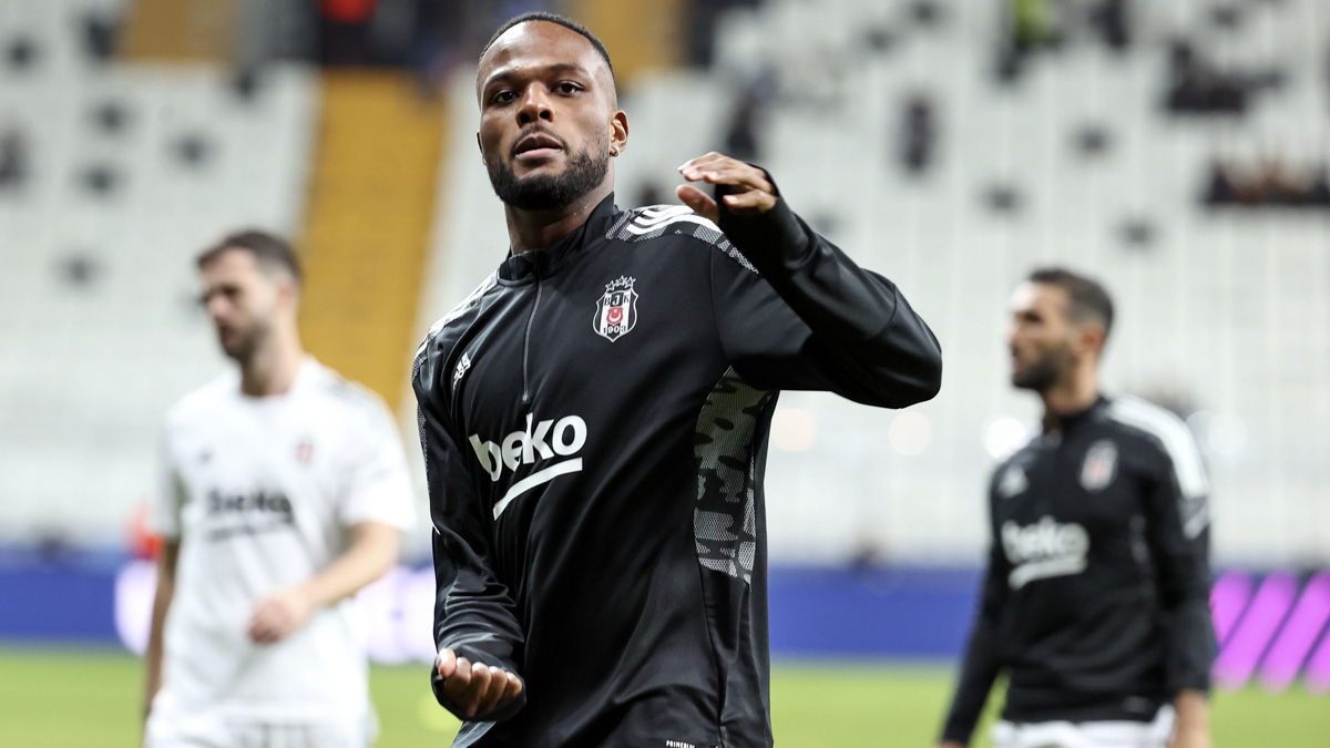 Cyle Larin'e s�rpriz talip!