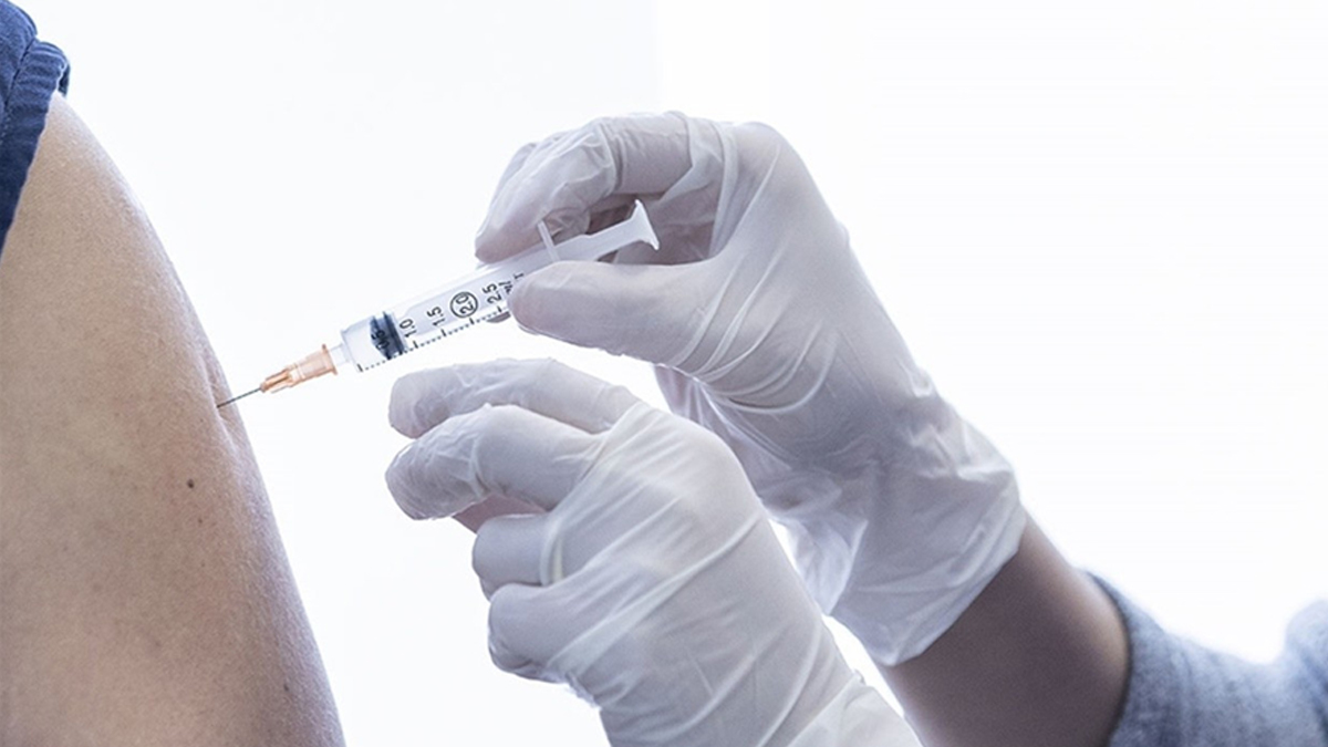 D�nyada ilk! Kovid-19'a kar�� kullan�lacak,  y�zde 71 etkili