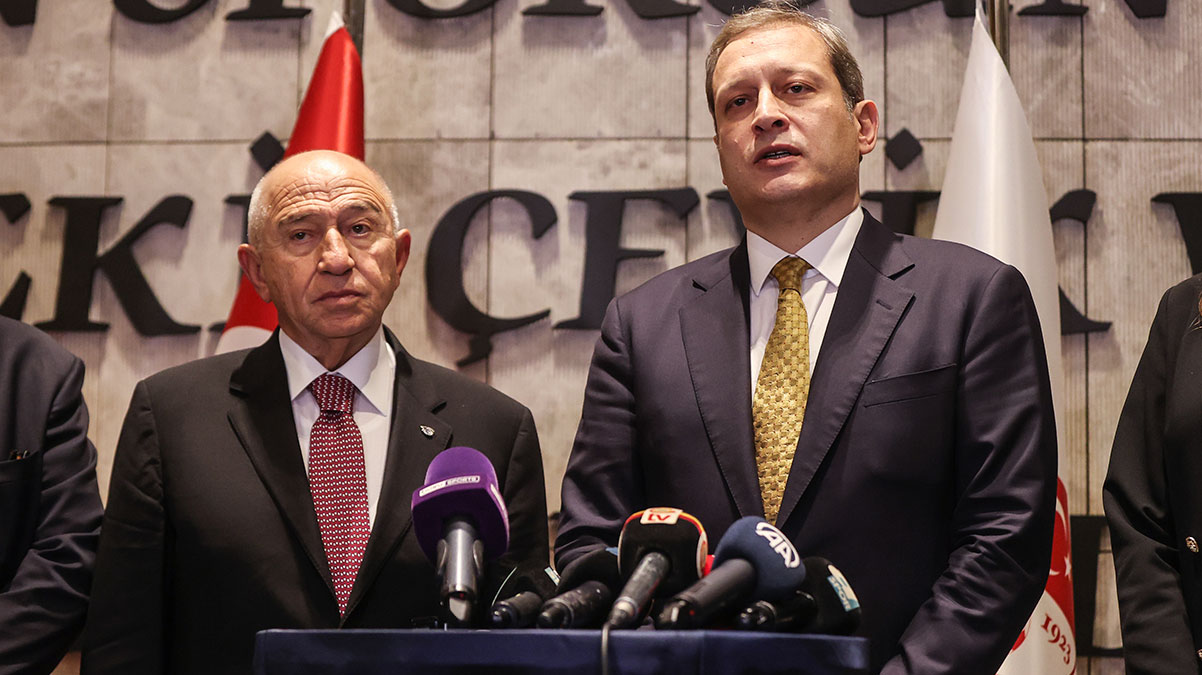�zdemir'den Burak Elmas'a cevap