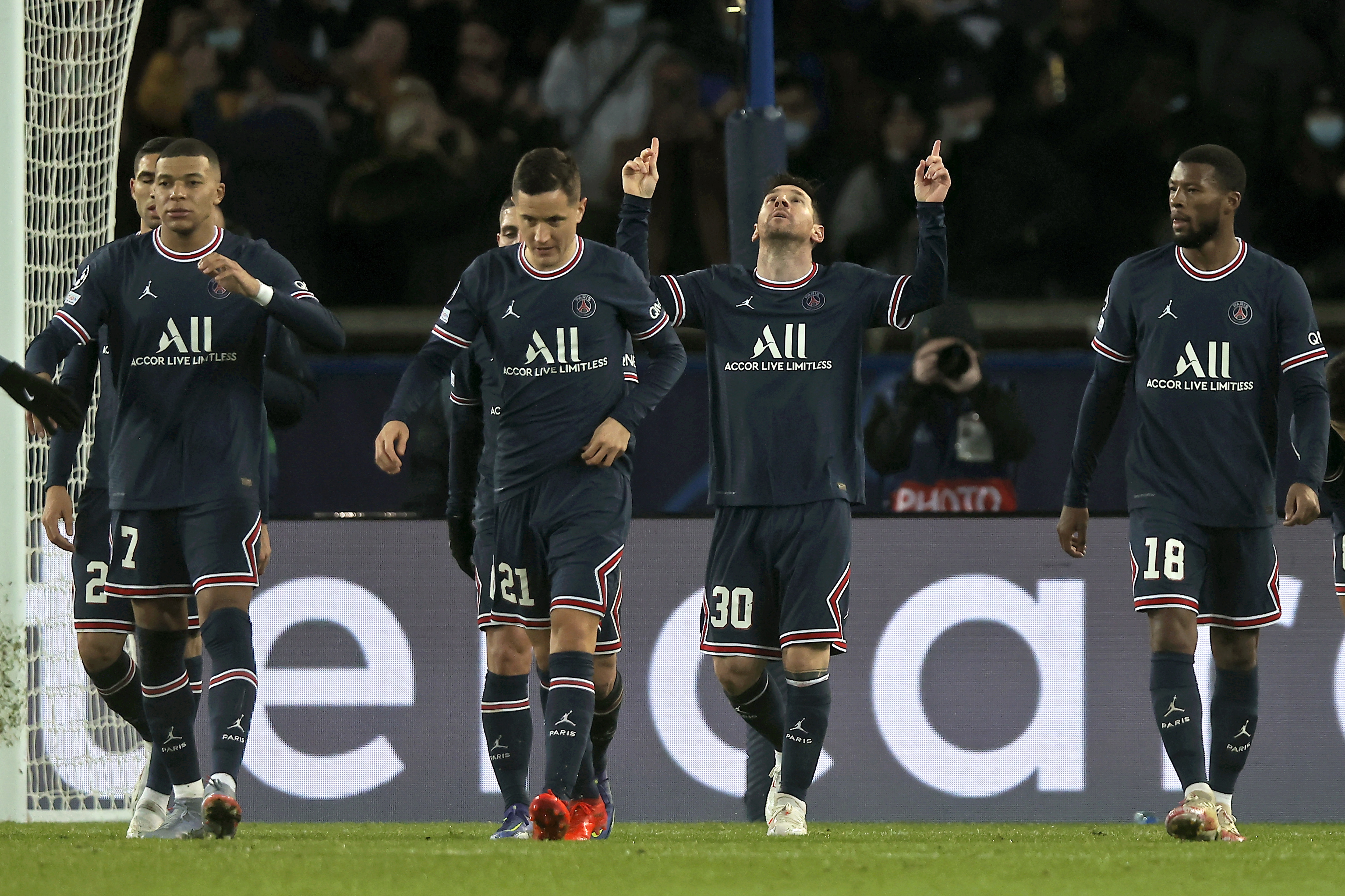 Paris Saint Germain, Club Brugge'� farkl� ge�ti