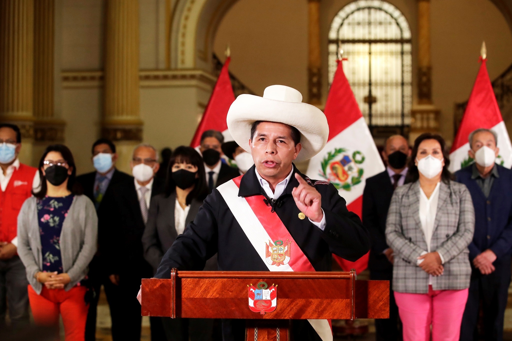 'Peru Devlet Ba�kan� Castillo g�revden al�ns�n' talebine ret