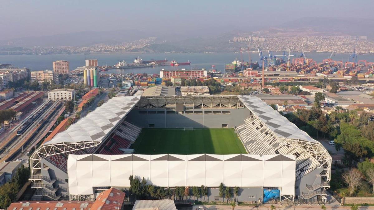 Alsancak Mustafa Denizli Stad'nda ilk ma