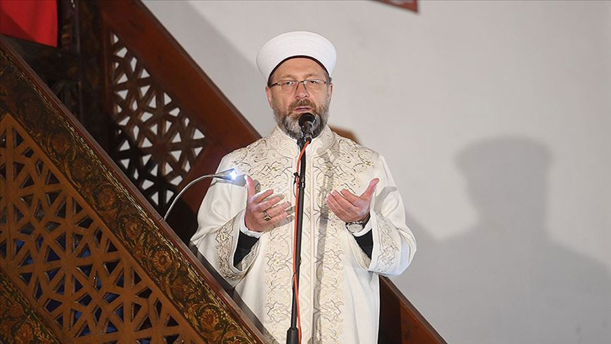 Diyanet ��leri Ba�kan� Erba�, Bursa'da hutbe irat etti