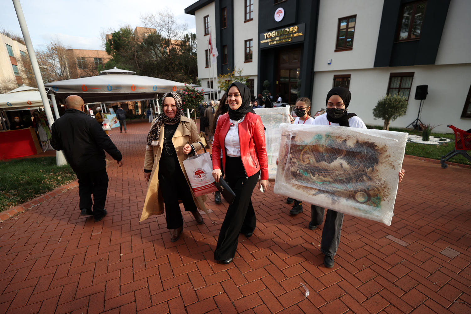 TOGEMDER, 'Bah�e Sat��lar� Kermesi' ile ihtiya� sahiplerine ula�acak