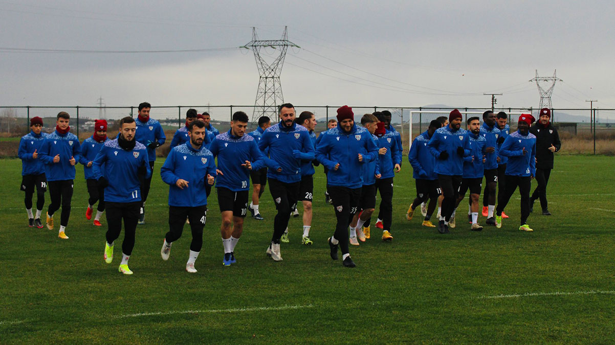 Band�rmaspor'da 3 futbolcu kadro d��� b�rak�ld�