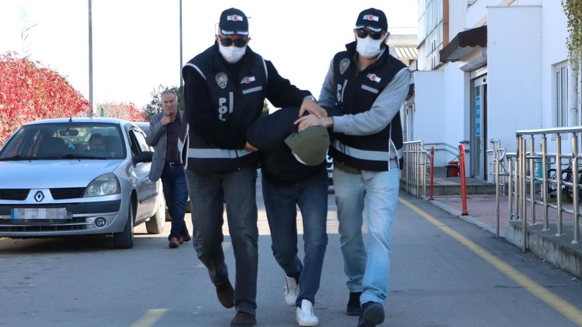 Krmz bltenle aranyordu! Trkiye'ye iade edildi