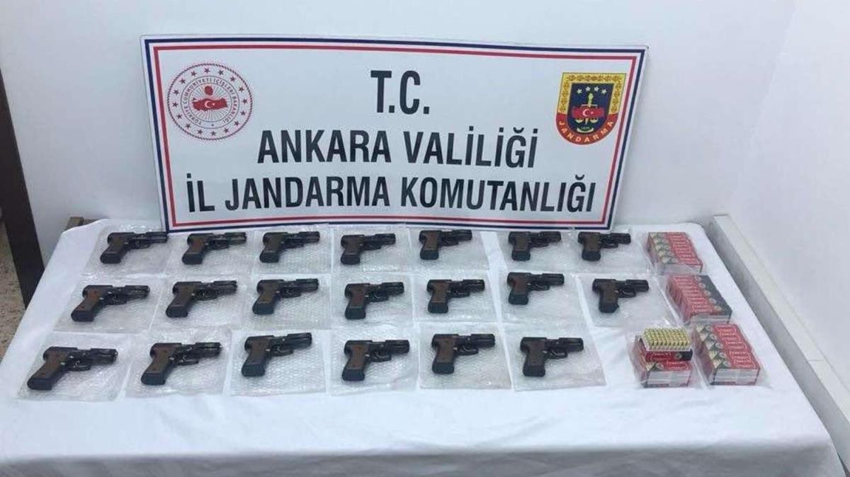 Ankara'da ruhsatsz 20 tabanca ele geirildi