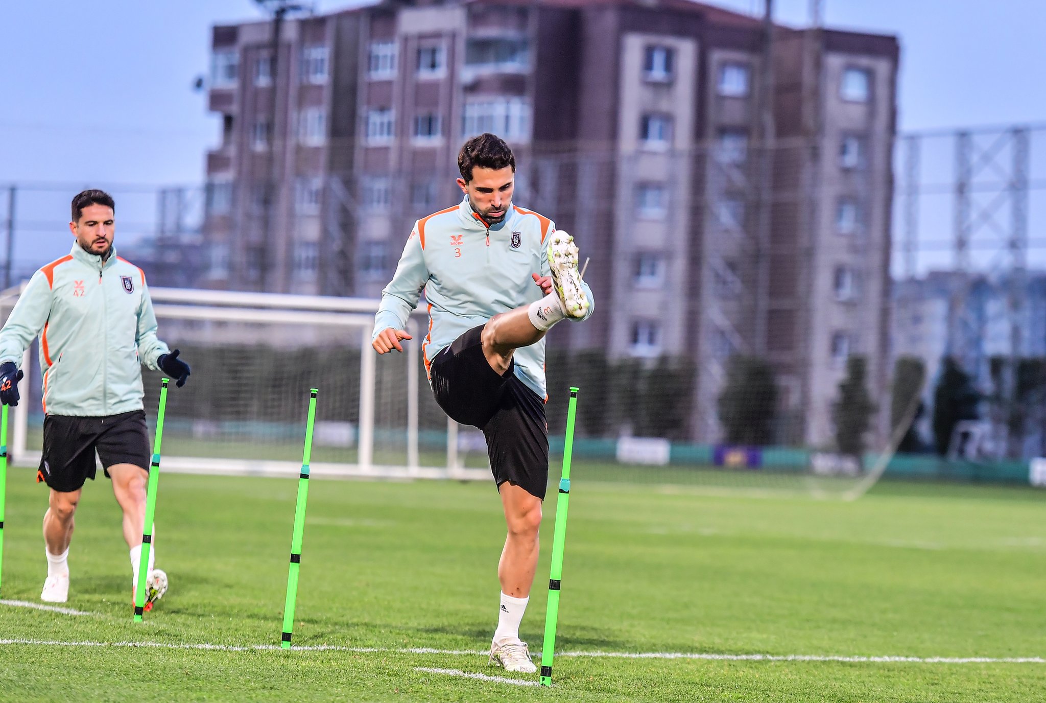 Ba�ak�ehir'de Galatasaray ma�� mesaisi ba�lad�