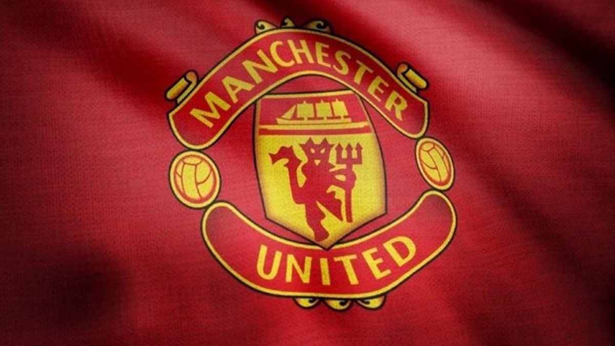 Manchester United, kul�p tesisini koronavir�s nedeniyle kapatt�