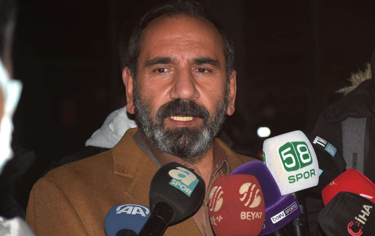 Mecnun Otyakmaz: R�za �al�mbay i�in Be�ikta�'�n �ok �zel oldu�unu biliyorum