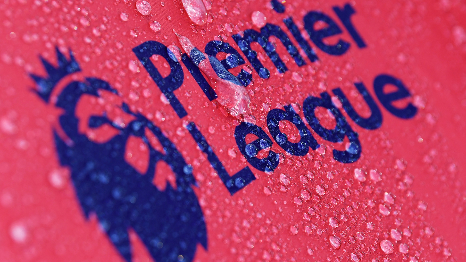 Premier Lig'de 1 haftada 42 Kovid-19 vakas�