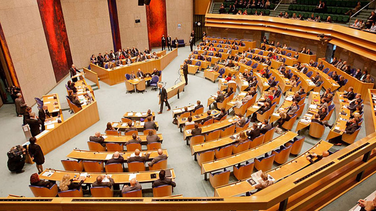 Hollanda'da 4 parti uzun s�ren koalisyon g�r��melerinde anla�maya vard�