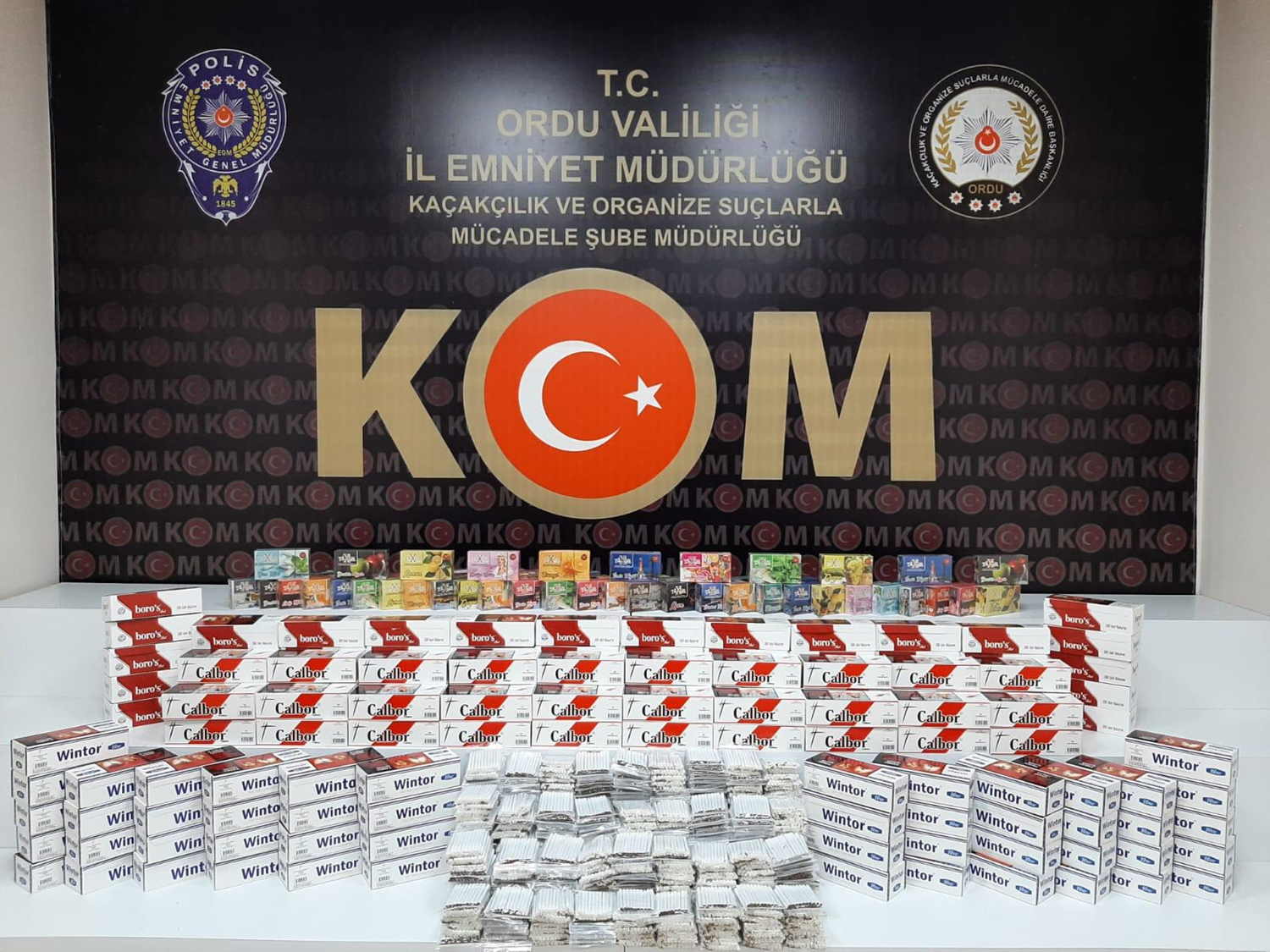 Ordu'da polis bask�n�nda 7 milyon 900 bo� makaron yakaland�