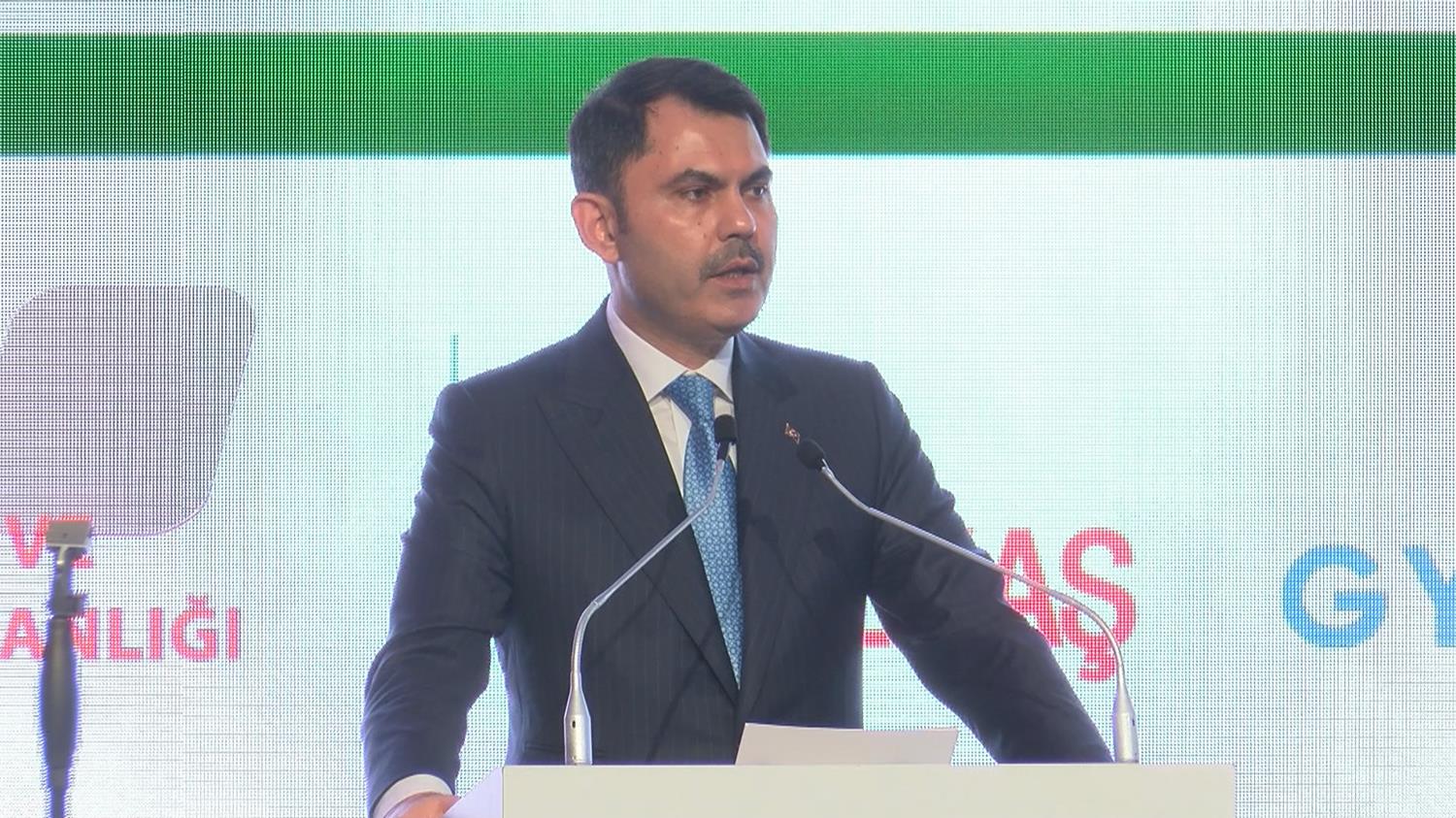 Bakan Kurum: D�viz kuru �zerinden manip�lasyon yaparak T�rkiye'yi engellemek isteyen lobilere m�saade etmeyece�iz