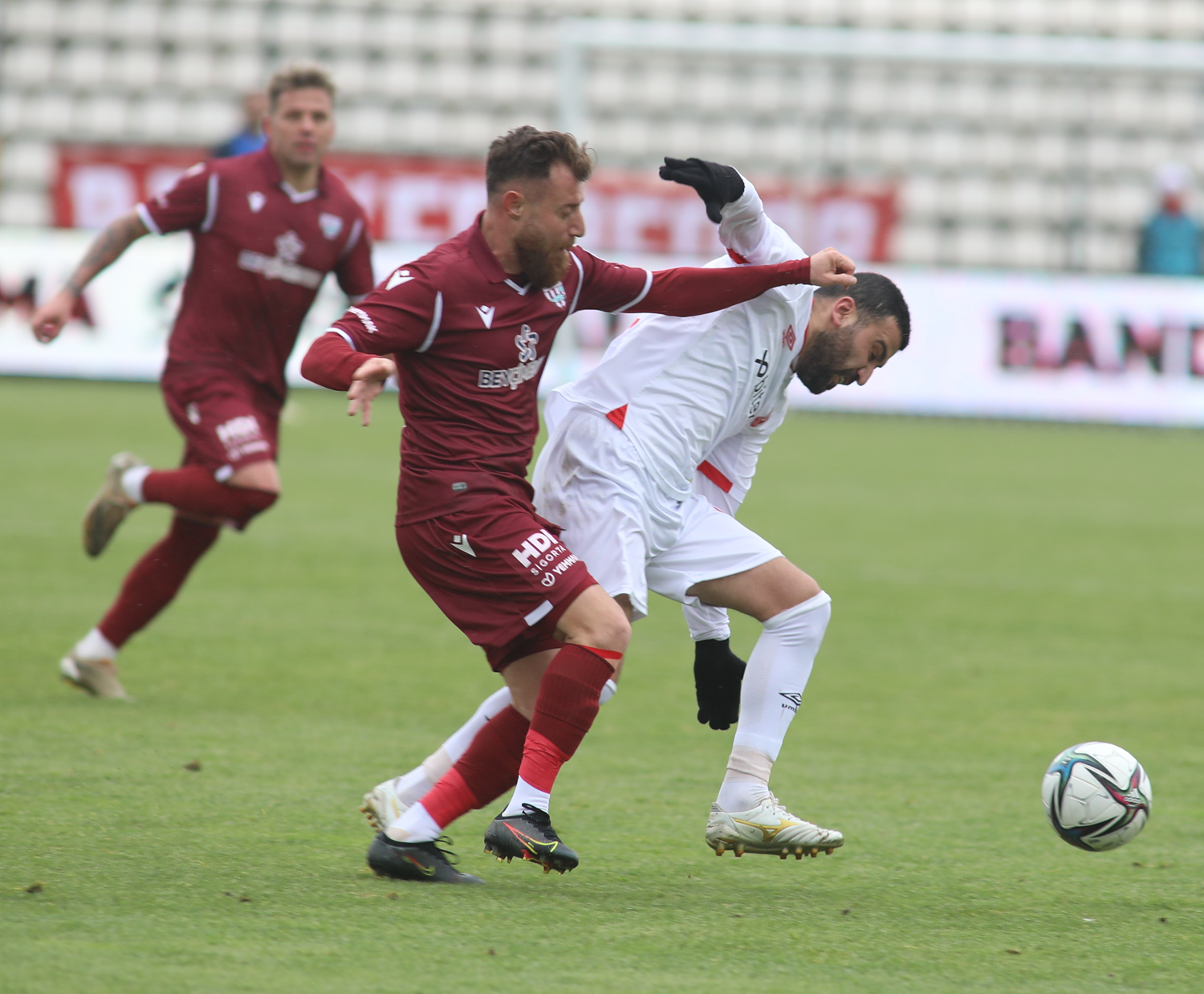 Derbinin galibi Band�rmaspor