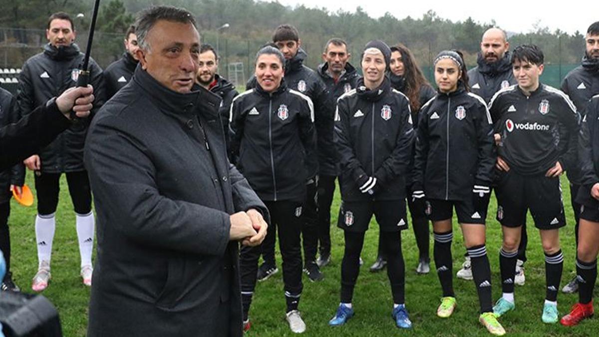 Beikta Kadn Futbol Takm'na Ahmet Nur ebi'den ziyaret