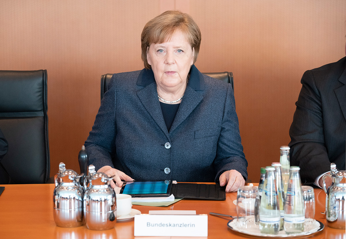Merkel h�k�meti, g�revi b�rakmadan �nce M�s�r'a hassas silah ihracat�n� onaylad�