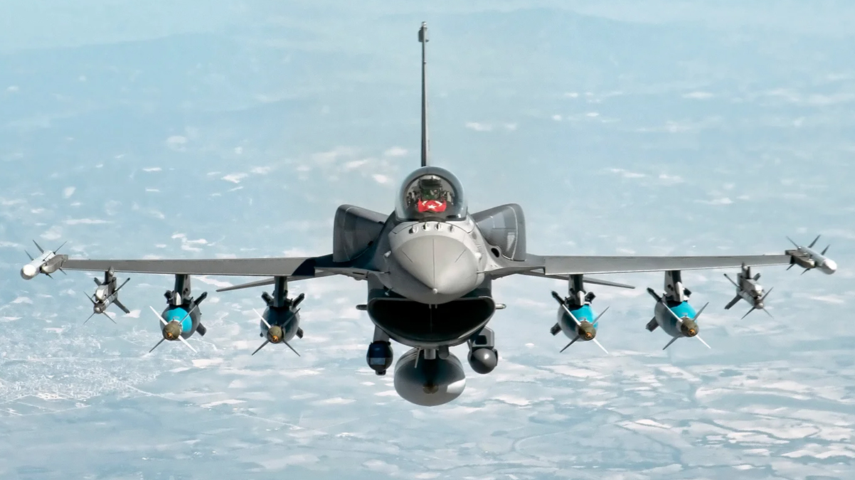 Sava� u�aklar� i�in liste a��kland�! F-16 yine zirvede