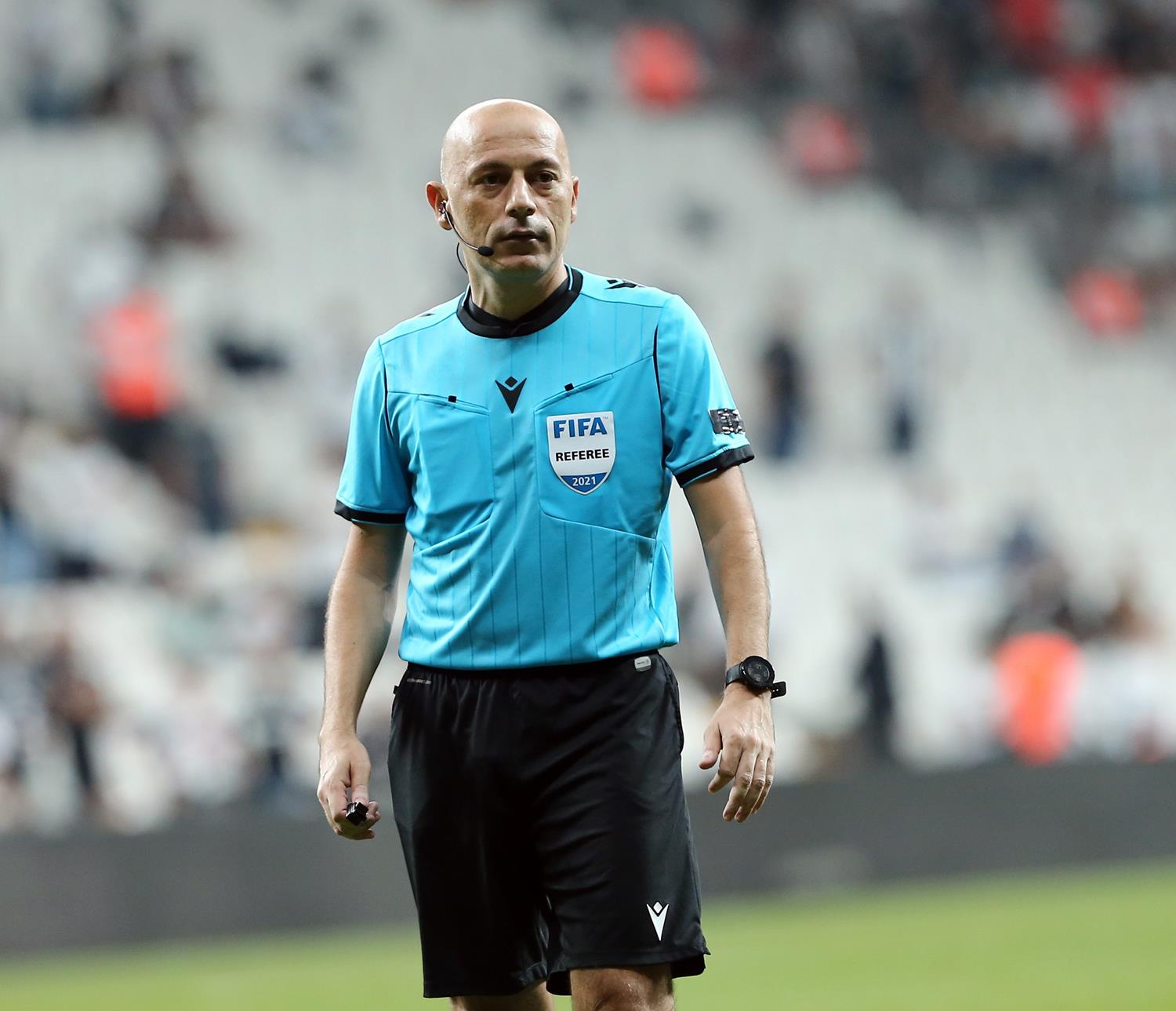 TFF a��klad�! 2022 FIFA kokart� alan hakemler belli oldu
