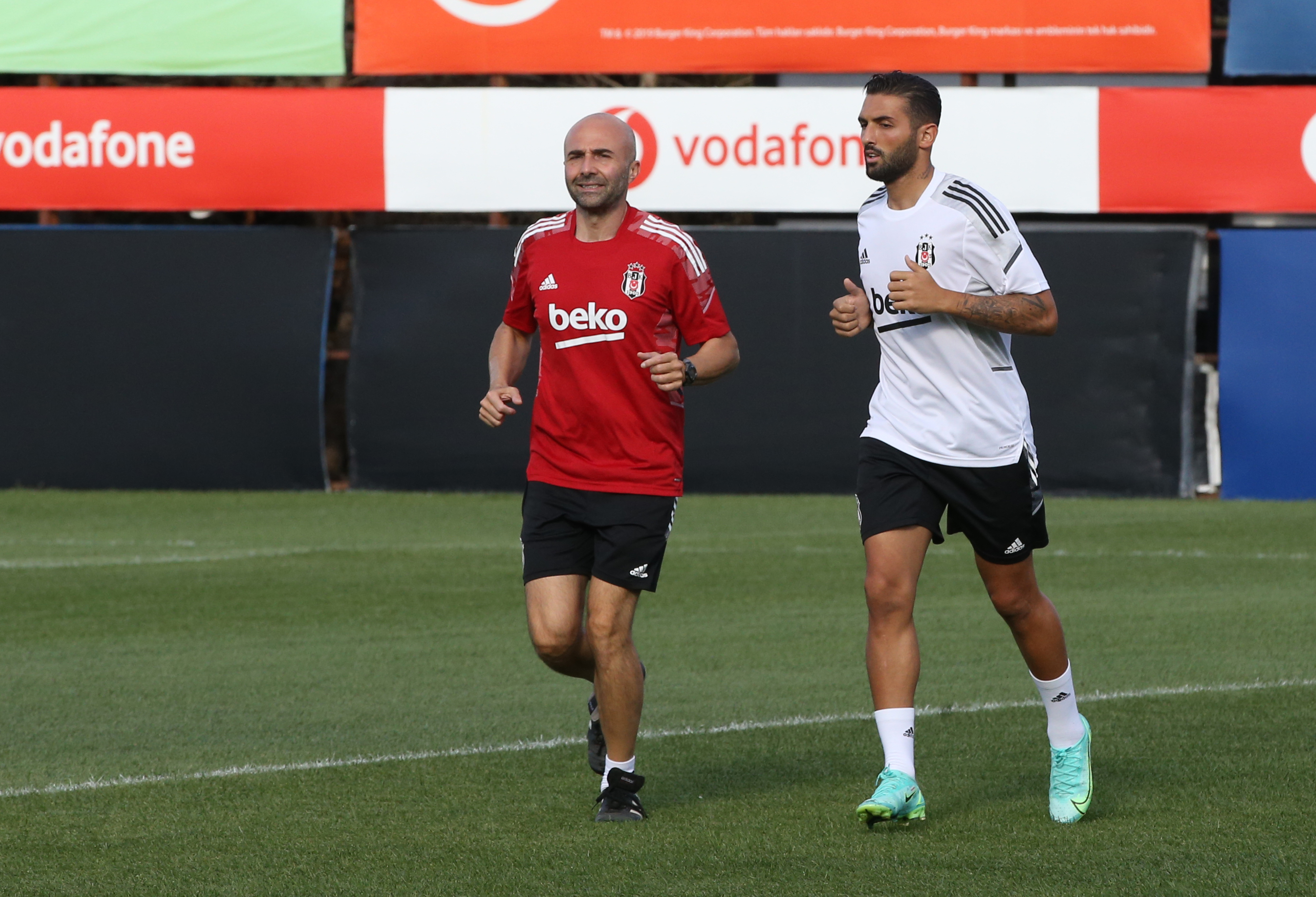 Derbi �ncesi Umut Mera�'tan Be�ikta�'a k�t� haber