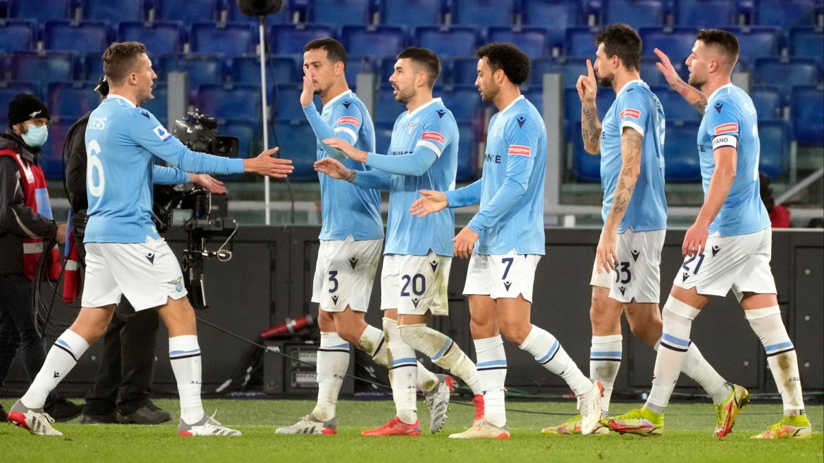 Lazio, evinde Genoa'y 3 golle devirdi