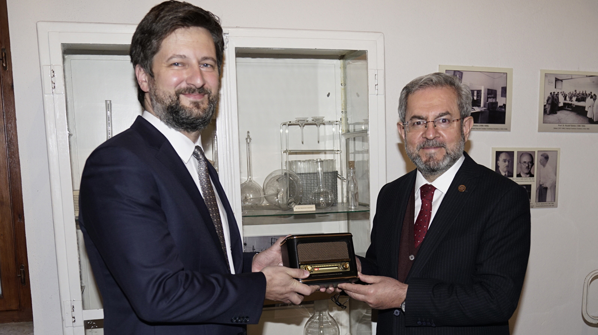 'T�rkiye ile Macaristan aras�nda ba�ka milletlerin anlayamayaca�� yak�nl�k var'