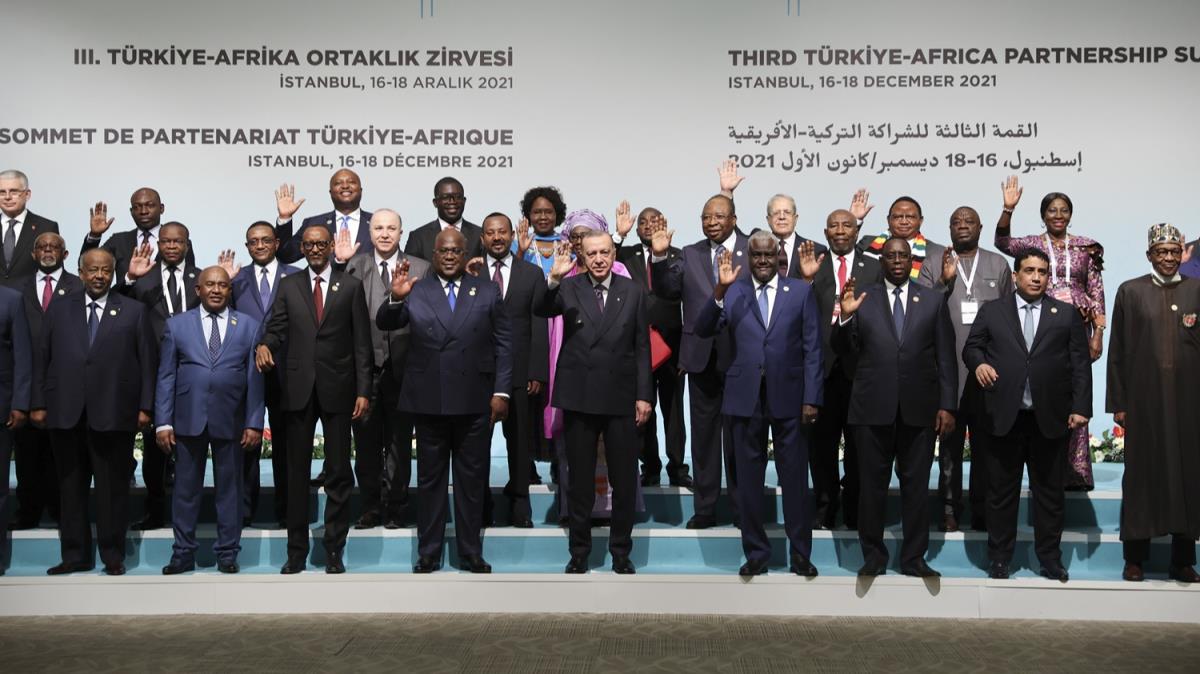 3. Trkiye-Afrika Ortaklk Zirvesi'nde aile fotoraf